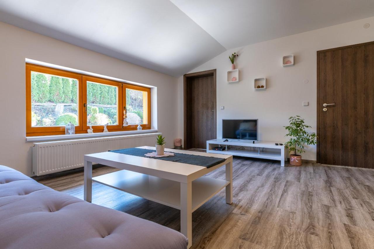 Apartman U Krizku Jihlava Exterior photo